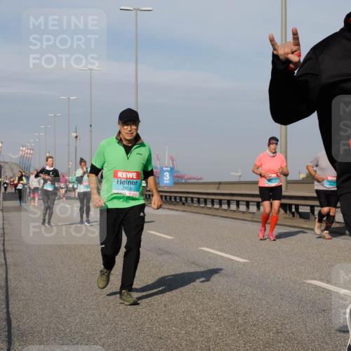 03.10.2025 - Köhlbrandbrückenlauf Fabian Wolf http://msf.ph/oto/9079588 03.10.2025 10:17:12 Position 3 2453, 2307 meine-sportfotos.de