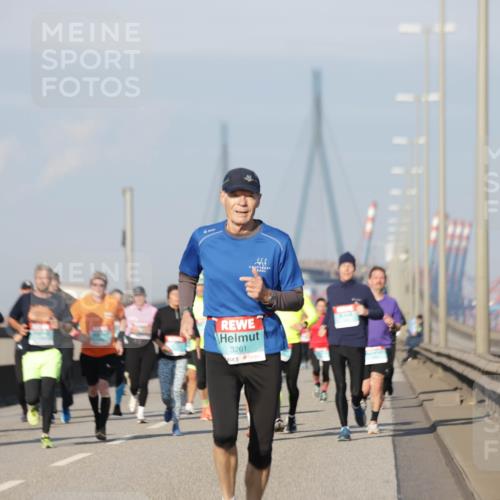 03.10.2025 - Köhlbrandbrückenlauf Jannik Wohlers http://msf.ph/oto/9079607 03.10.2025 09:53:36 Position 3 3261 meine-sportfotos.de