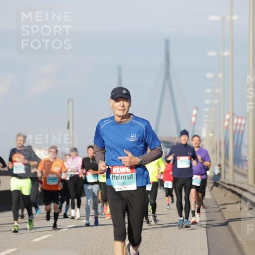 03.10.2025 - Köhlbrandbrückenlauf Jannik Wohlers http://msf.ph/oto/9079637 03.10.2025 09:53:37 Position 3 3261 meine-sportfotos.de