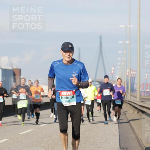 03.10.2025 - Köhlbrandbrückenlauf Jannik Wohlers http://msf.ph/oto/9079660 03.10.2025 09:53:38 Position 3 222, 239, 3261 meine-sportfotos.de