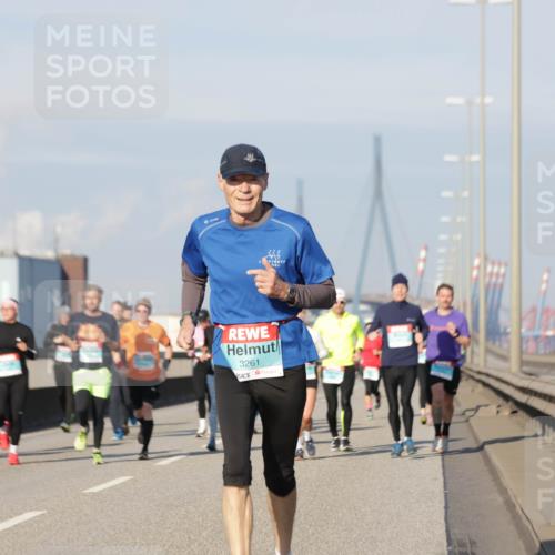 03.10.2025 - Köhlbrandbrückenlauf Jannik Wohlers http://msf.ph/oto/9079665 03.10.2025 09:53:38 Position 3 3261 meine-sportfotos.de