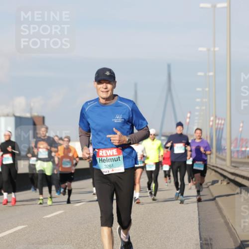 03.10.2025 - Köhlbrandbrückenlauf Jannik Wohlers http://msf.ph/oto/9079674 03.10.2025 09:53:38 Position 3 3261 meine-sportfotos.de