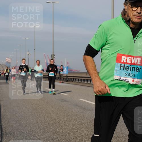 03.10.2025 - Köhlbrandbrückenlauf Fabian Wolf http://msf.ph/oto/9079695 03.10.2025 10:17:14 Position 3 2453 meine-sportfotos.de