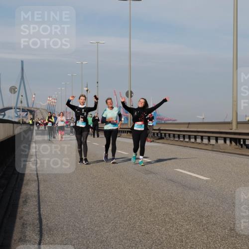 03.10.2025 - Köhlbrandbrückenlauf Fabian Wolf http://msf.ph/oto/9079724 03.10.2025 10:17:15 Position 3  meine-sportfotos.de