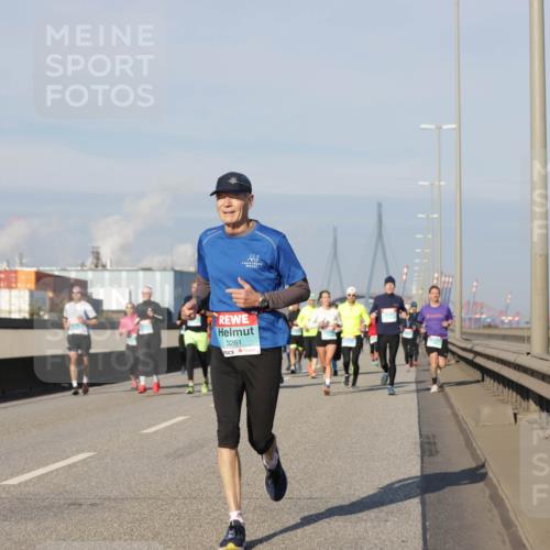 03.10.2025 - Köhlbrandbrückenlauf Jannik Wohlers http://msf.ph/oto/9079737 03.10.2025 09:53:39 Position 3 3261 meine-sportfotos.de