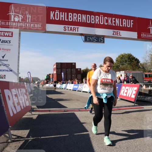03.10.2025 - Köhlbrandbrückenlauf Lena Gebhardt http://msf.ph/oto/9079756 03.10.2025 13:45:15 Ziel 5015, 6264, 6695 meine-sportfotos.de