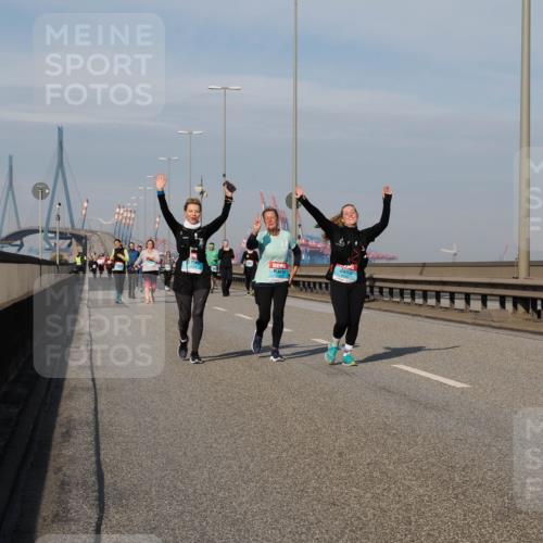 03.10.2025 - Köhlbrandbrückenlauf Fabian Wolf http://msf.ph/oto/9079763 03.10.2025 10:17:16 Position 3  meine-sportfotos.de