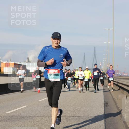 03.10.2025 - Köhlbrandbrückenlauf Jannik Wohlers http://msf.ph/oto/9079767 03.10.2025 09:53:39 Position 3 3261 meine-sportfotos.de