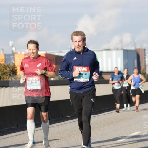 03.10.2025 - Köhlbrandbrückenlauf Jannik Wohlers http://msf.ph/oto/9079779 03.10.2025 10:01:40 Position 3 1883, 1712 meine-sportfotos.de