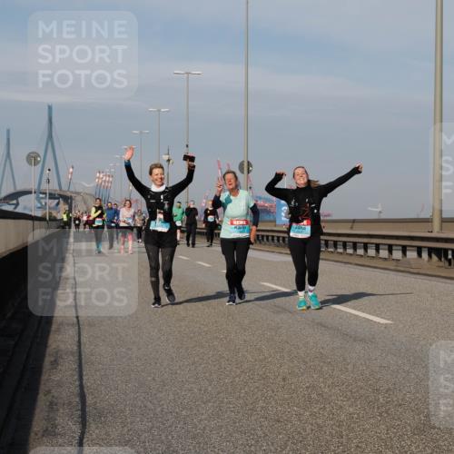 03.10.2025 - Köhlbrandbrückenlauf Fabian Wolf http://msf.ph/oto/9079784 03.10.2025 10:17:17 Position 3 2926 meine-sportfotos.de