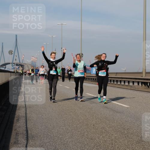 03.10.2025 - Köhlbrandbrückenlauf Fabian Wolf http://msf.ph/oto/9079793 03.10.2025 10:17:17 Position 3 3 meine-sportfotos.de