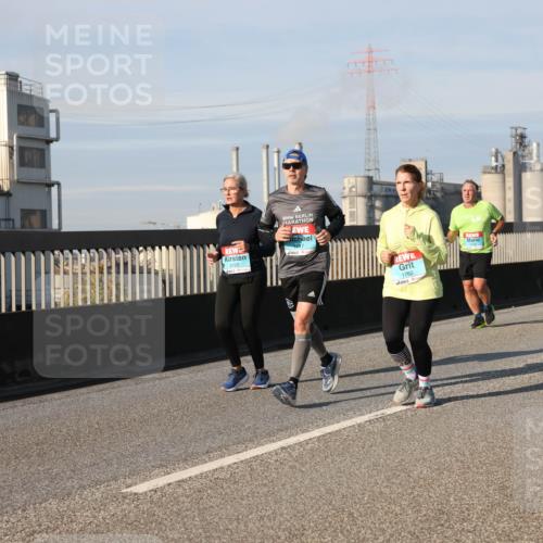 03.10.2025 - Köhlbrandbrückenlauf Lena Gebhardt http://msf.ph/oto/9079844 03.10.2025 10:03:34 Position 2 2103, 1762 meine-sportfotos.de