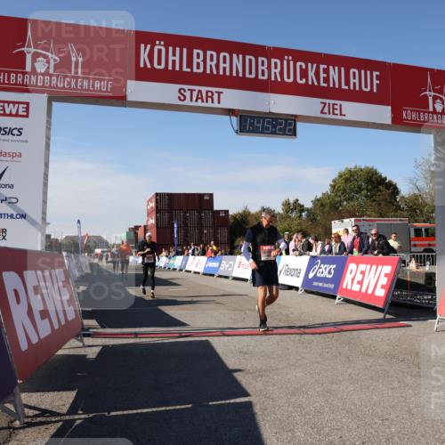 03.10.2025 - Köhlbrandbrückenlauf Lena Gebhardt http://msf.ph/oto/9079861 03.10.2025 13:45:22 Ziel 5015, 5223, 5600, 5999, 6264, 6695 meine-sportfotos.de