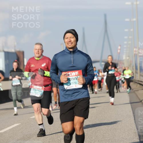 03.10.2025 - Köhlbrandbrückenlauf Jannik Wohlers http://msf.ph/oto/9079875 03.10.2025 10:01:42 Position 3 2800, 2376 meine-sportfotos.de