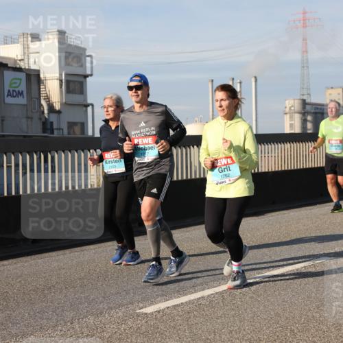 03.10.2025 - Köhlbrandbrückenlauf Lena Gebhardt http://msf.ph/oto/9079886 03.10.2025 10:03:35 Position 2 2103, 17, 7, 1762 meine-sportfotos.de