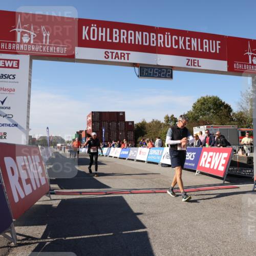 03.10.2025 - Köhlbrandbrückenlauf Lena Gebhardt http://msf.ph/oto/9079898 03.10.2025 13:45:23 Ziel 5223, 5600, 5999, 6264, 6695 meine-sportfotos.de