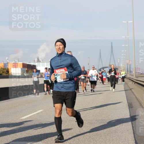 03.10.2025 - Köhlbrandbrückenlauf Jannik Wohlers http://msf.ph/oto/9079921 03.10.2025 10:01:43 Position 3  meine-sportfotos.de