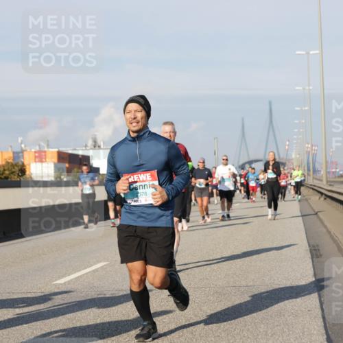 03.10.2025 - Köhlbrandbrückenlauf Jannik Wohlers http://msf.ph/oto/9079925 03.10.2025 10:01:43 Position 3 2376 meine-sportfotos.de