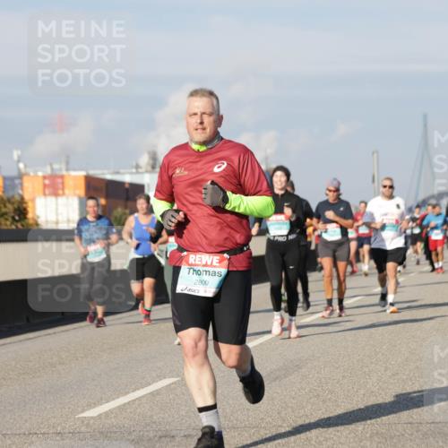 03.10.2025 - Köhlbrandbrückenlauf Jannik Wohlers http://msf.ph/oto/9079987 03.10.2025 10:01:44 Position 3 2800 meine-sportfotos.de