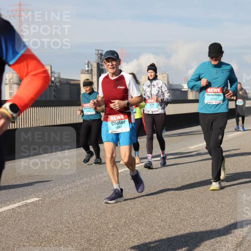 03.10.2025 - Köhlbrandbrückenlauf Lena Gebhardt http://msf.ph/oto/9080016 03.10.2025 10:03:38 Position 2 270, 1984, 1697, 2111 meine-sportfotos.de
