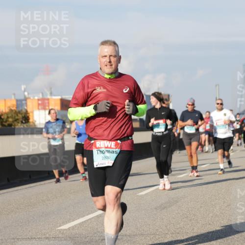 03.10.2025 - Köhlbrandbrückenlauf Jannik Wohlers http://msf.ph/oto/9080018 03.10.2025 10:01:44 Position 3 2800 meine-sportfotos.de
