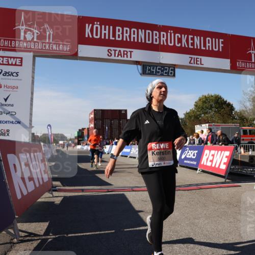 03.10.2025 - Köhlbrandbrückenlauf Lena Gebhardt http://msf.ph/oto/9080035 03.10.2025 13:45:26 Ziel 5223, 5600, 5999, 6695 meine-sportfotos.de