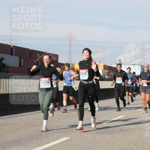 03.10.2025 - Köhlbrandbrückenlauf Jannik Wohlers http://msf.ph/oto/9080057 03.10.2025 10:01:47 Position 3 1850, 1835 meine-sportfotos.de