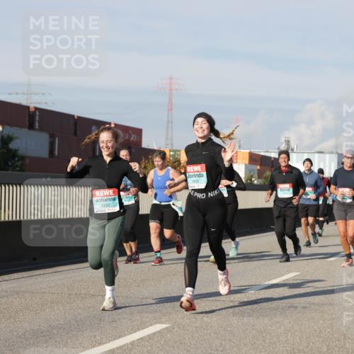 03.10.2025 - Köhlbrandbrückenlauf Jannik Wohlers http://msf.ph/oto/9080060 03.10.2025 10:01:47 Position 3 17, 1850, 1835, 1, 24 meine-sportfotos.de