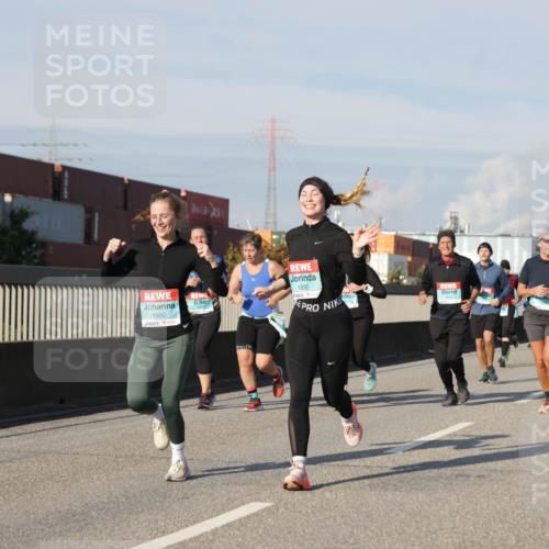 03.10.2025 - Köhlbrandbrückenlauf Jannik Wohlers http://msf.ph/oto/9080066 03.10.2025 10:01:47 Position 3 17, 1850, 1835, 24 meine-sportfotos.de