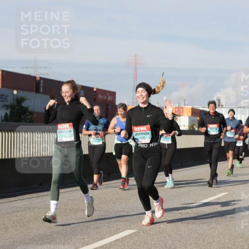 03.10.2025 - Köhlbrandbrückenlauf Jannik Wohlers http://msf.ph/oto/9080081 03.10.2025 10:01:47 Position 3 1850, 1835, 24 meine-sportfotos.de