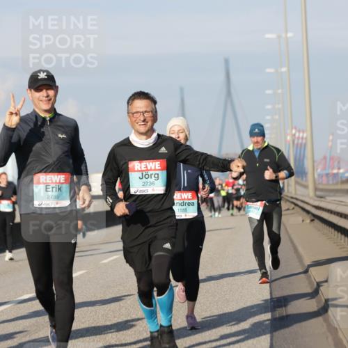 03.10.2025 - Köhlbrandbrückenlauf Jannik Wohlers http://msf.ph/oto/9080103 03.10.2025 09:53:47 Position 3 641, 2735, 2736, 1555 meine-sportfotos.de