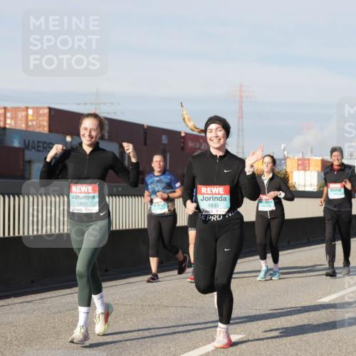 03.10.2025 - Köhlbrandbrückenlauf Jannik Wohlers http://msf.ph/oto/9080113 03.10.2025 10:01:48 Position 3 1850, 1835 meine-sportfotos.de
