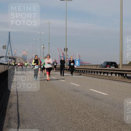03.10.2025 - Köhlbrandbrückenlauf Fabian Wolf http://msf.ph/oto/9080157 03.10.2025 10:17:26 Position 3  meine-sportfotos.de