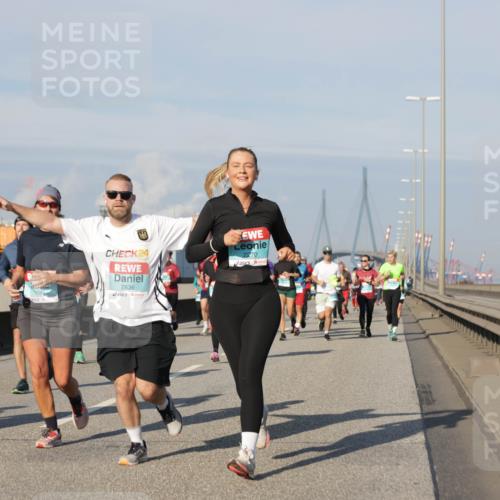 03.10.2025 - Köhlbrandbrückenlauf Jannik Wohlers http://msf.ph/oto/9080169 03.10.2025 10:01:49 Position 3 24, 2836, 2270 meine-sportfotos.de
