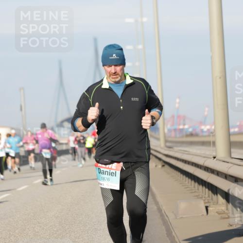 03.10.2025 - Köhlbrandbrückenlauf Jannik Wohlers http://msf.ph/oto/9080180 03.10.2025 09:53:50 Position 3 1876 meine-sportfotos.de