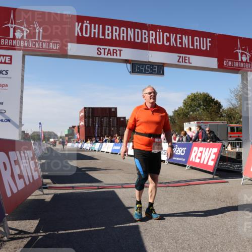 03.10.2025 - Köhlbrandbrückenlauf Lena Gebhardt http://msf.ph/oto/9080194 03.10.2025 13:45:31 Ziel 5223, 5600, 5999, 6695 meine-sportfotos.de