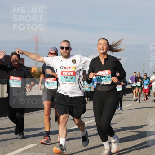 03.10.2025 - Köhlbrandbrückenlauf Jannik Wohlers http://msf.ph/oto/9080200 03.10.2025 10:01:50 Position 3 1803, 884, 24, 2836, 2270 meine-sportfotos.de