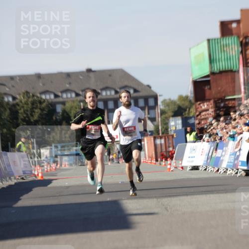 03.10.2025 - Köhlbrandbrückenlauf Jannik Wohlers http://msf.ph/oto/9080211 03.10.2025 12:50:03 Ziel 4035, 6086 meine-sportfotos.de