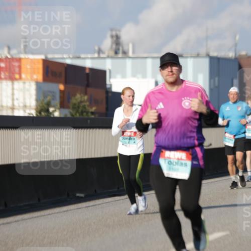 03.10.2025 - Köhlbrandbrückenlauf Jannik Wohlers http://msf.ph/oto/9080249 03.10.2025 09:53:57 Position 3 1742 meine-sportfotos.de