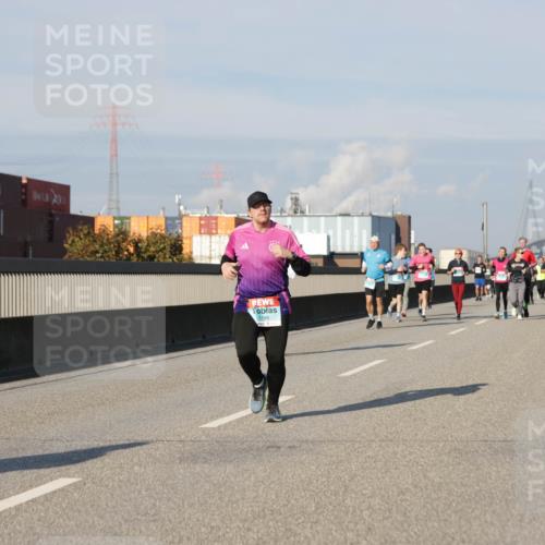 03.10.2025 - Köhlbrandbrückenlauf Jannik Wohlers http://msf.ph/oto/9080255 03.10.2025 09:53:59 Position 3 1188 meine-sportfotos.de