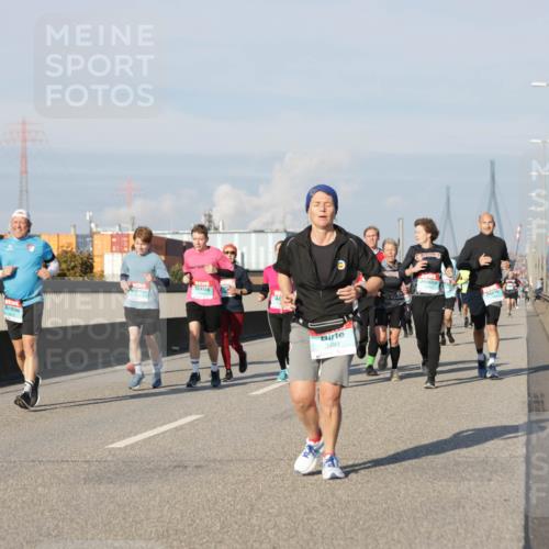 03.10.2025 - Köhlbrandbrückenlauf Jannik Wohlers http://msf.ph/oto/9080365 03.10.2025 09:54:05 Position 3 3493 meine-sportfotos.de