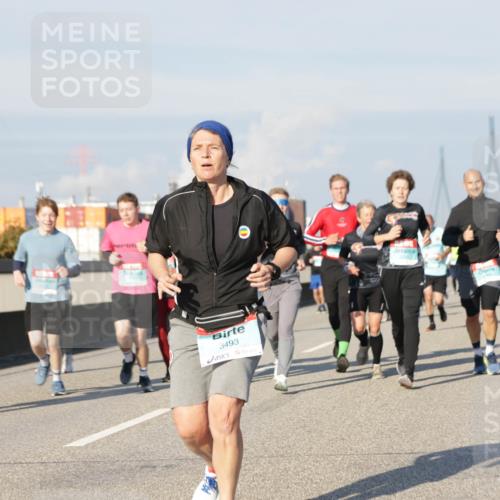 03.10.2025 - Köhlbrandbrückenlauf Jannik Wohlers http://msf.ph/oto/9080403 03.10.2025 09:54:05 Position 3 3493 meine-sportfotos.de