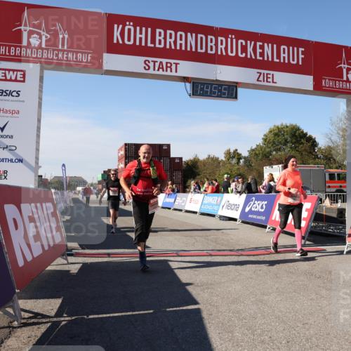 03.10.2025 - Köhlbrandbrückenlauf Lena Gebhardt http://msf.ph/oto/9080408 03.10.2025 13:45:52 Ziel 5184, 5375, 5376, 5860, 6029 meine-sportfotos.de