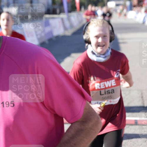 03.10.2025 - Köhlbrandbrückenlauf Jannik Wohlers http://msf.ph/oto/9080482 03.10.2025 13:17:50 Ziel 4410, 4645, 4679, 4829, 5129, 5168, 5339, 5685, 5731, 5732, 5917, 6153, 6331, 6435, 6485, 6704 meine-sportfotos.de