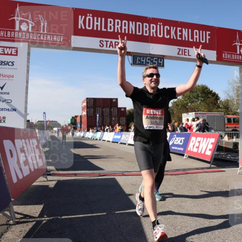 03.10.2025 - Köhlbrandbrückenlauf Lena Gebhardt http://msf.ph/oto/9080493 03.10.2025 13:45:54 Ziel 5184, 5327, 5375, 5376, 5860, 6029 meine-sportfotos.de