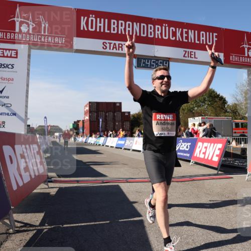 03.10.2025 - Köhlbrandbrückenlauf Lena Gebhardt http://msf.ph/oto/9080505 03.10.2025 13:45:54 Ziel 5184, 5327, 5375, 5376, 5860, 6029 meine-sportfotos.de