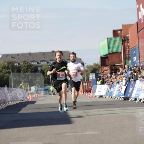 03.10.2025 - Köhlbrandbrückenlauf Jannik Wohlers http://msf.ph/oto/9080510 03.10.2025 12:50:04 Ziel 4035, 6086 meine-sportfotos.de
