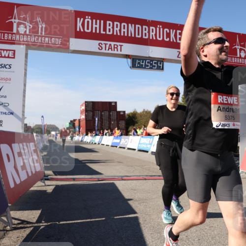 03.10.2025 - Köhlbrandbrückenlauf Lena Gebhardt http://msf.ph/oto/9080514 03.10.2025 13:45:55 Ziel 5327, 5375, 5376, 5860, 6029 meine-sportfotos.de