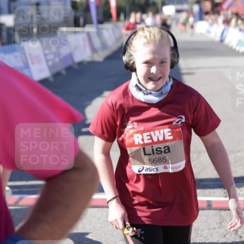 03.10.2025 - Köhlbrandbrückenlauf Jannik Wohlers http://msf.ph/oto/9080534 03.10.2025 13:17:50 Ziel 4410, 4645, 4679, 4829, 5129, 5168, 5339, 5685, 5731, 5732, 5917, 6153, 6331, 6435, 6485, 6704 meine-sportfotos.de