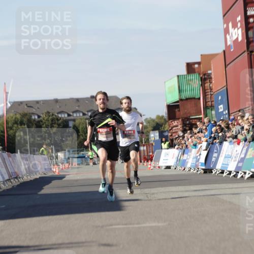 03.10.2025 - Köhlbrandbrückenlauf Jannik Wohlers http://msf.ph/oto/9080562 03.10.2025 12:50:04 Ziel 4035, 6086 meine-sportfotos.de